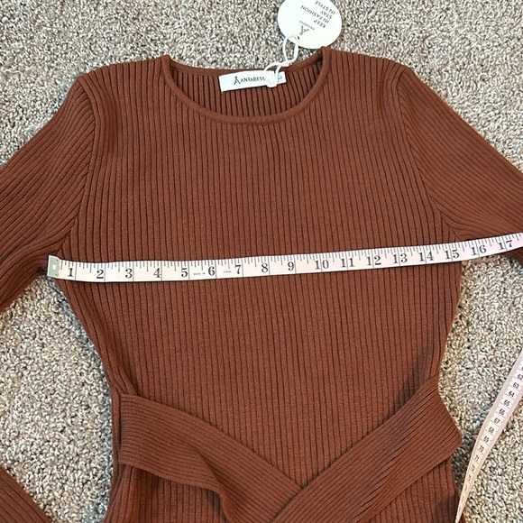 Bodycon knit belted Winter Dress NWT - Picture 4 of 11